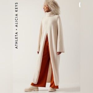 Athleta Alicia Keys Free To Roam Tunic Maxi Split Sweater Cream Medium EUC